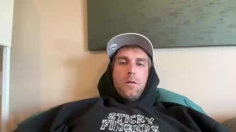 beach_bum_69 online show from March 7, 10:10 pm