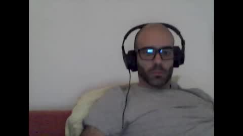 bear14250949 online show from November 15, 2:08 pm