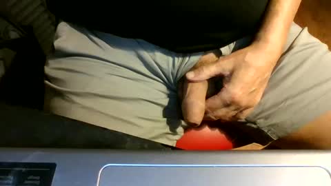 Bruno online show from October 6, 9:30 pm