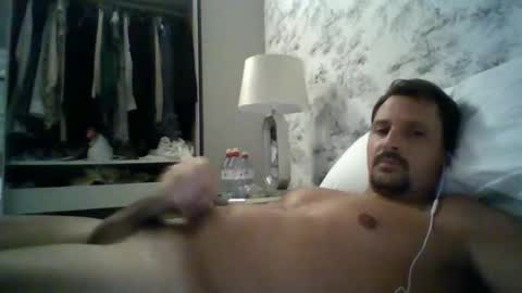 bearboudior online show from October 31, 1:07 am