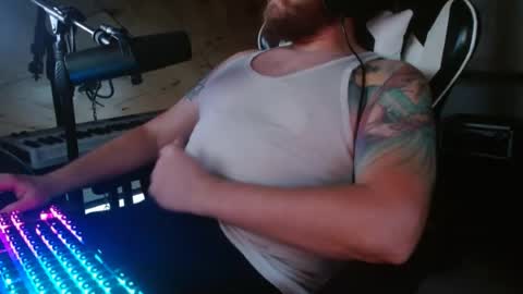Beard Belly and Tattoos online show from July 11, 3:19 am