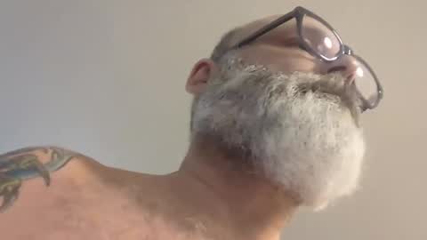 bearneked online show from October 20, 8:40 am