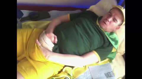 Bedwetboys online show from February 1, 8:18 pm