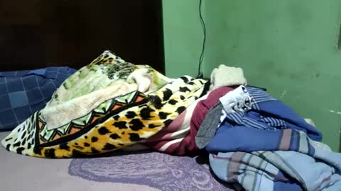 beibyleon69 online show from February 4, 6:46 am