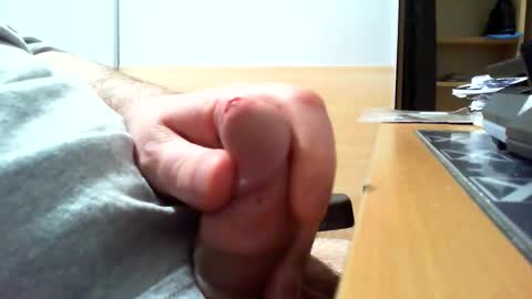 belgianfatcock online show from March 9, 2:27 am