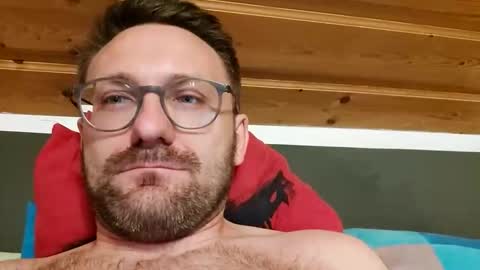 Snapshot of ben00189 chatting on September 13, 10:33 pm ben00189 online show from September 13, 10:33 pm