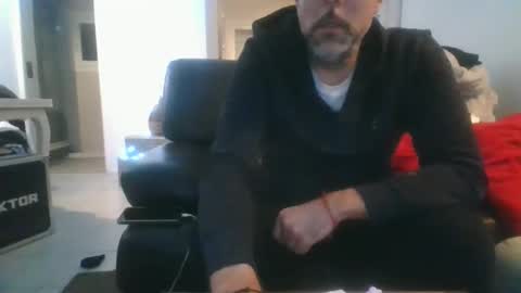 benbare13 online show from November 30, 9:50 pm