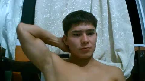 benitocamelas700 online show from May 12, 2:31 am