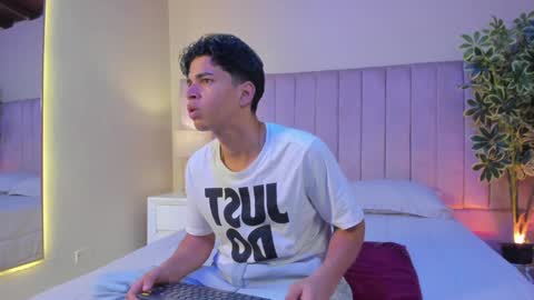 BENJAMIN online show from January 23, 1:19 am