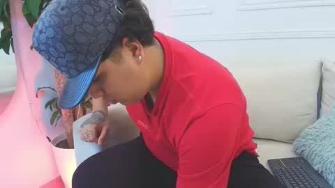 bennett_alejoo online show from December 5, 7:21 pm