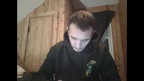 benny and innocentvixon online show from December 16, 11:23 pm