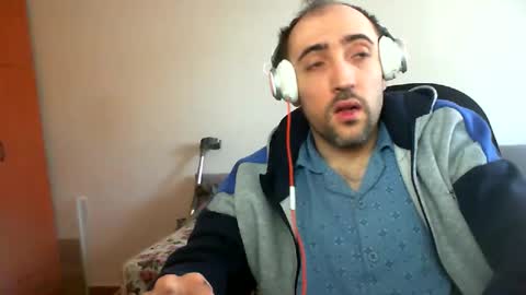 bentish online show from January 29, 8:18 am