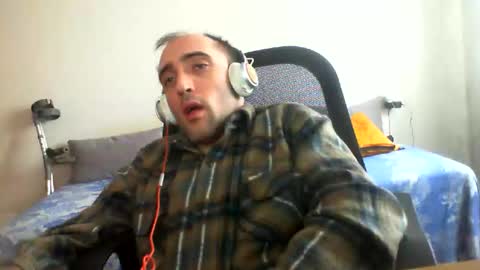 bentish online show from December 15, 10:34 am