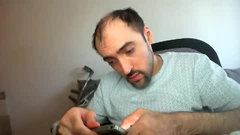 bentish online show from December 4, 10:02 am