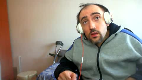 bentish online show from February 11, 8:15 am