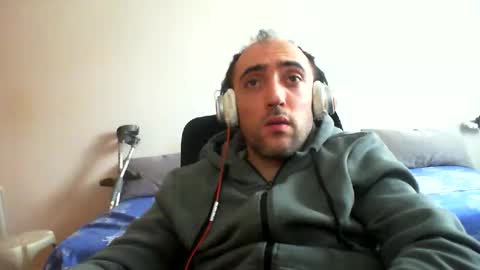 bentish online show from March 24, 11:26 am