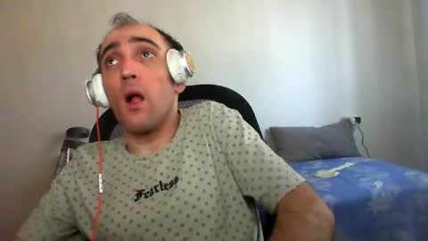 bentish online show from October 6, 9:47 am