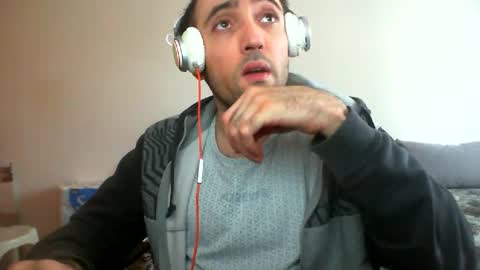 bentish online show from December 12, 10:56 am