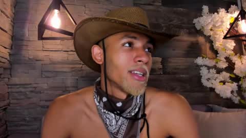 bento_fox online show from September 25, 5:06 am