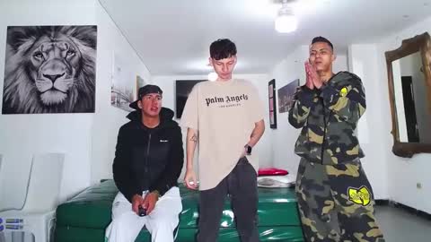 benz boys online show from September 28, 12:36 pm