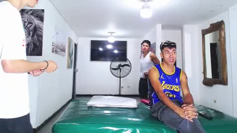 benz boys online show from September 12, 12:27 pm