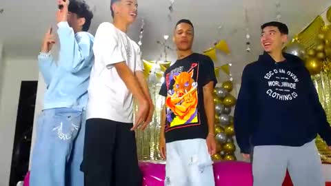 benz boys online show from February 4, 12:11 pm