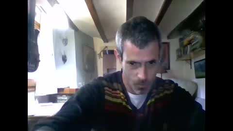 bernichaoss77 online show from December 20, 8:49 am