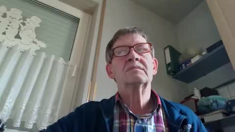 bernie6004 online show from March 1, 11:54 am