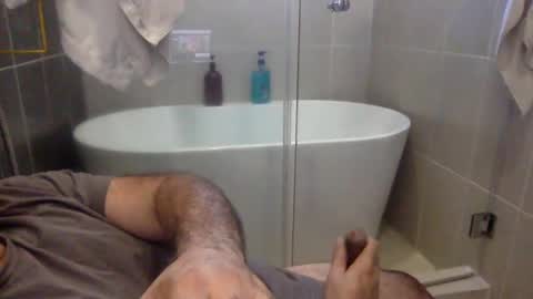 Snapshot of betoooox chatting on October 18, 11:48 am Virtual Gentleman online show from October 18, 11:48 am