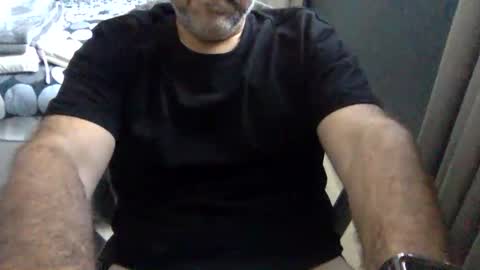 Snapshot of betoooox chatting on February 26, 7:03 pm Virtual Gentleman online show from February 26, 7:03 pm