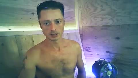 Snapshot of beukenstein chatting on September 10, 9:13 pm . online show from September 10, 9:13 pm