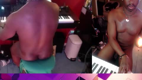 BicepsandFrot online show from February 5, 7:15 am