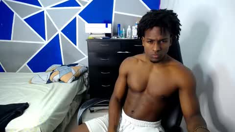 big_black11 online show from October 4, 5:23 am