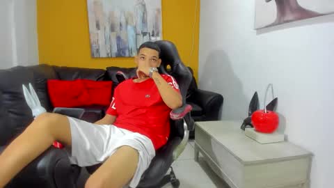 big_jhoonss_ online show from October 20, 3:10 am