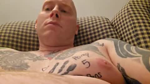 big_mat1988 online show from February 19, 11:57 pm