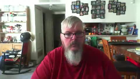 bigbiguy29 online show from March 31, 9:49 pm