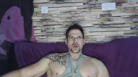 Bigboyband online show from February 8, 8:42 am