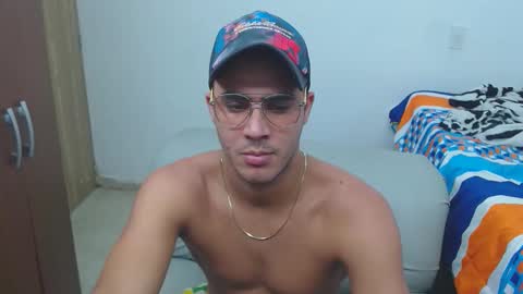 Isaac online show from May 19, 3:13 am