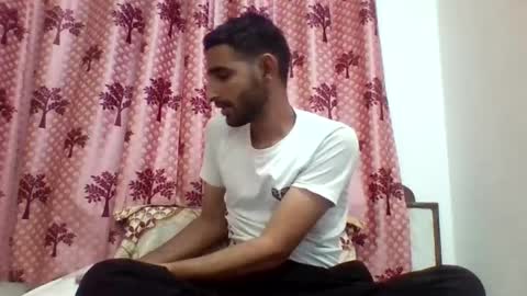 akash online show from February 5, 9:57 am