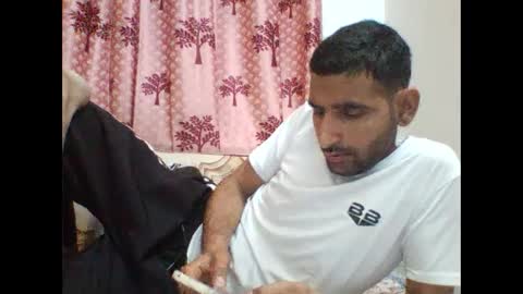 akash online show from February 3, 9:19 am