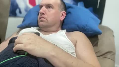 bigcocksuckingslut online show from February 23, 1:18 am