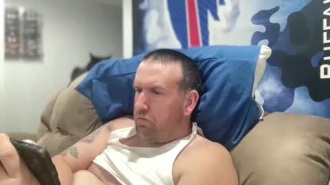 bigcocksuckingslut online show from April 8, 1:17 am