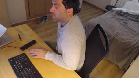 bigcok35spain online show from May 17, 8:43 am
