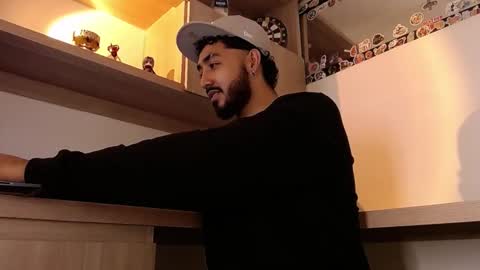 Nate online show from February 6, 4:21 am