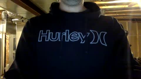 Snapshot of bigdickshowoff9877 chatting on February 26, 7:09 am Bigdickshowoff9877 online show from February 26, 7:09 am