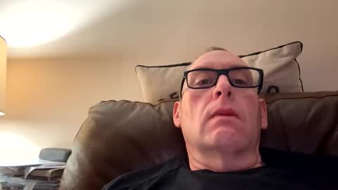 biggloves4bighands online show from March 4, 9:00 pm