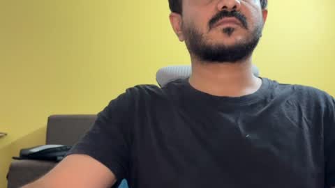 bighandsomesatisfy online show from June 26, 5:04 pm