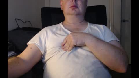 Snapshot of bighorn1981 chatting on December 2, 10:54 pm bighorn1981 online show from December 2, 10:54 pm