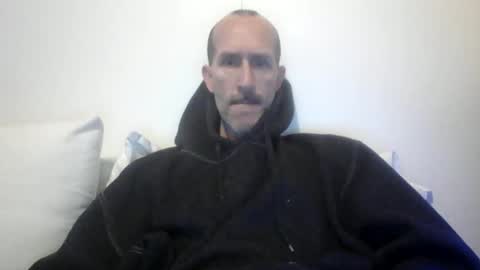 Snapshot of bighugemouthful chatting on October 28, 2:25 am Chaz online show from October 28, 2:25 am