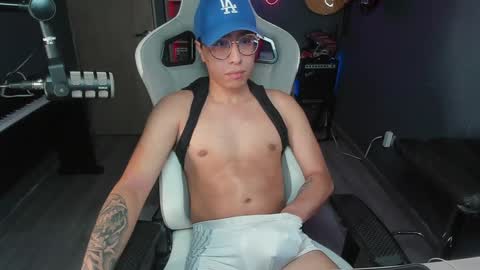 bigxboy96 online show from December 24, 4:00 am